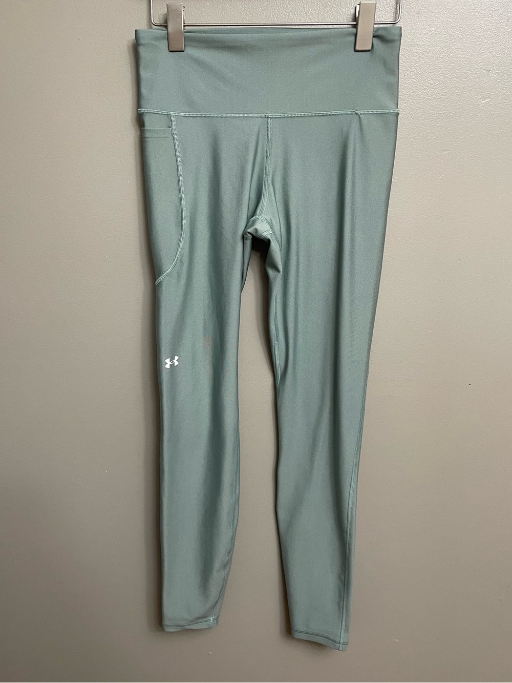 Women's Under Armour Medium Tech High-Waisted Leggings Silica Green